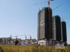 南北通透格局,南向卧室客厅采光充足,楼层好视野宽阔