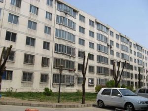 适合老人居住,格局好,地暖 一楼带小院