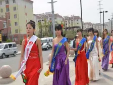 好景海岸一楼带院三室两厅带储藏室带车位