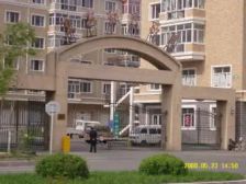 军安绿色家园别墅出售,地上3层,500米大花园