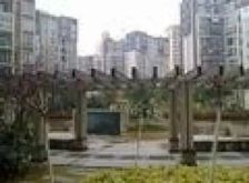 金地花园5室2厅2卫带室外楼台,适合居住复式