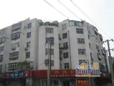 秦岭路地铁口 两室低楼层 交通生活便利 随时看房