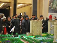 中弘范特区旁电梯商品房满两年精装一室