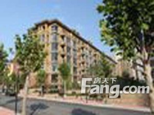 东升龙馨园!电梯房好楼层。此房套三很板正!