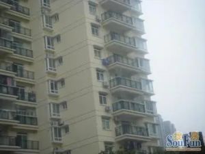 植物园 三楼 国标户型 出门乌兰夫公园 随时能看房