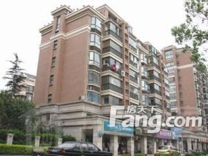 房子多层二楼楼层好,出门口长宁街!出行方便!