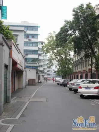 东实小区