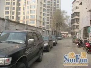 正泰家园 北区 二中旁 绿地片内 步梯5楼 国标户型