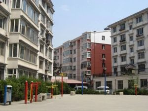 女子监狱家属楼 2室1厅 南 北