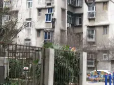 黄河路沿线,地铁三号线五号线三百米,诚心出售