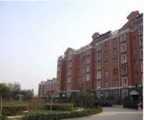 此房满五唯一,带地下室,距离双语1公里