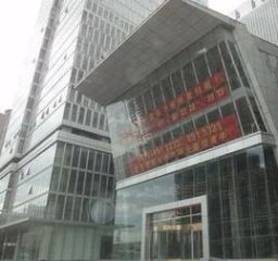 南门外 步梯非顶楼 小区环境优美 出行方便