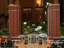 郑东新区洋房上下三层,五室适合改善,人多居住。