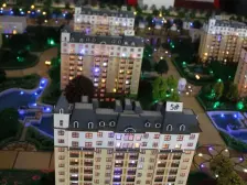 电梯房小户型南向采光好阳台已封包