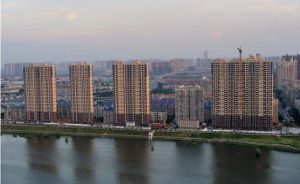 自住精装三房,保养好,拎包入住,满五不唯一