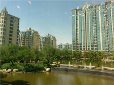 恒大华府A区 5室1厅 南