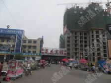 三室两厅一卫,户型方正,采光好