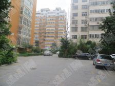 满五税少一梯两户带车位双阳台双卧朝阳采光较好