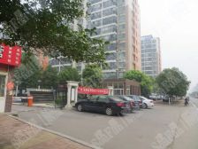 都市春天,三室出售,前有平台,价格可议