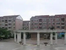 山东路主路公建 适合多种经营 上下两层 近大湾市场