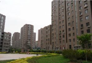 华南商圈南北通厅五明户型,精装修,房主诚心卖