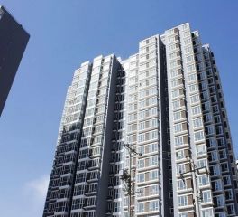 华阳路 繁华地段 中高楼层采光好