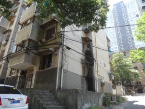 床单厂宿舍2室1厅南北