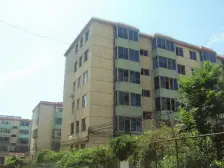 大黑山脚下两室一厅,南北通透,多层低楼层,看房方便