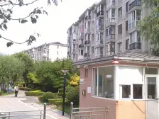 南北通厅通透格局,南客厅俩南卧室,还有南、北阳台