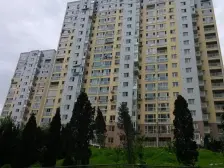 楼层好,装修保持得很好,近地铁,车站。房主诚心出售