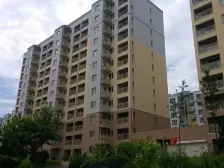 楼层好, 位置好 近地铁 近车站 交通购物方便