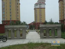 此房南向格局,户型方正,两居室,配套齐全,