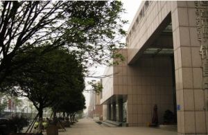 人居都市阳光4室2厅东北