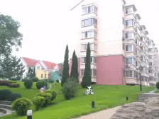 锦绣园 封闭环境好 四室跃层 南北明厅 采光好 近车站