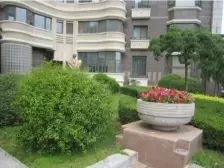 房子现在空置看房方便 装修保持好