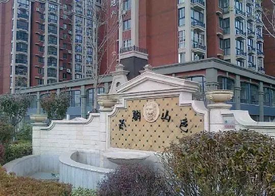 小区相关图