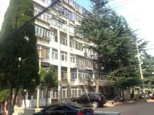 南操场门头房 两部分vr显示不全。分两家出租