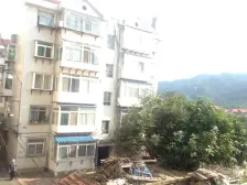 迎山路别墅+带院+实用面积大+Y种+多代人一起住