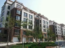 三层别墅带院子,新装修未住院子都已经包好,,,,,