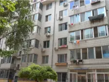 马栏广场地铁站旁 西苑小区小户型 中间楼层