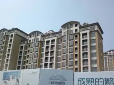 新上小高层,南北通透,毛坯随意装修。