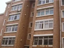 华乐小区 跃层六室 南北通透采光好 实际面积大