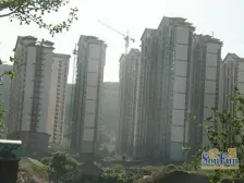 依山傍海小区位置佳,全明户型,南厅双南卧,小高层