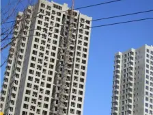 御园两室精装修 户型方正 采光好 南北公园 近车站