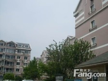 五一广场北,2000年小区,门口就是公交站!