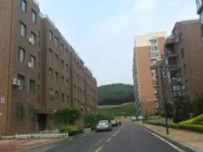 泊林阳光b区 有阁楼 和大平台 房主急售