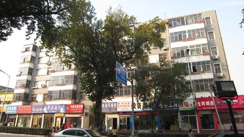  ������·17��Ժ2��1��1���ϱ�����600.00Ԫ/�³��� 