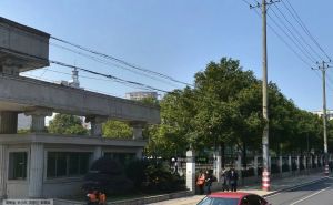 烈士公园东浏阳河旁电信花园带集中空调和热水