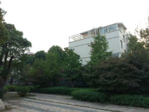 省审计署单位房地铁口湘府英才联排别墅