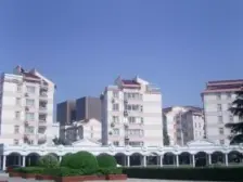 琴枫苑140+50平 顶带阁 6房3卫 诚心出售